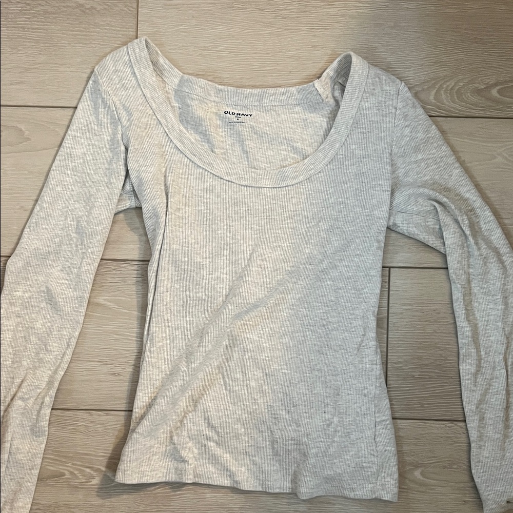 Old Navy Light Gray Long Sleeve Top